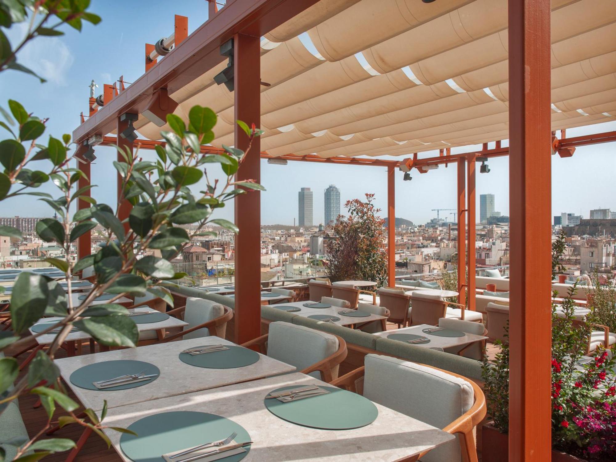 Grand Hotel Central, Small Luxury Hotels Barcelona Kültér fotó The rooftop terrace